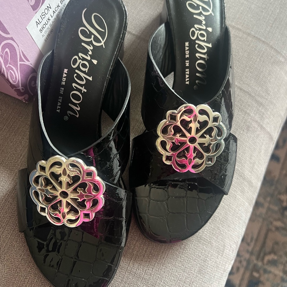 NEW Brighton sandals size 6 GORGEOUS